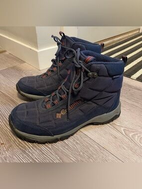 Columbia Firecamp Boots Waterproof Hiking Trail Blue Quilted Size 9